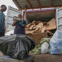 (Hello Africa) Tanzanian recycling firm transforms waste into treasure
